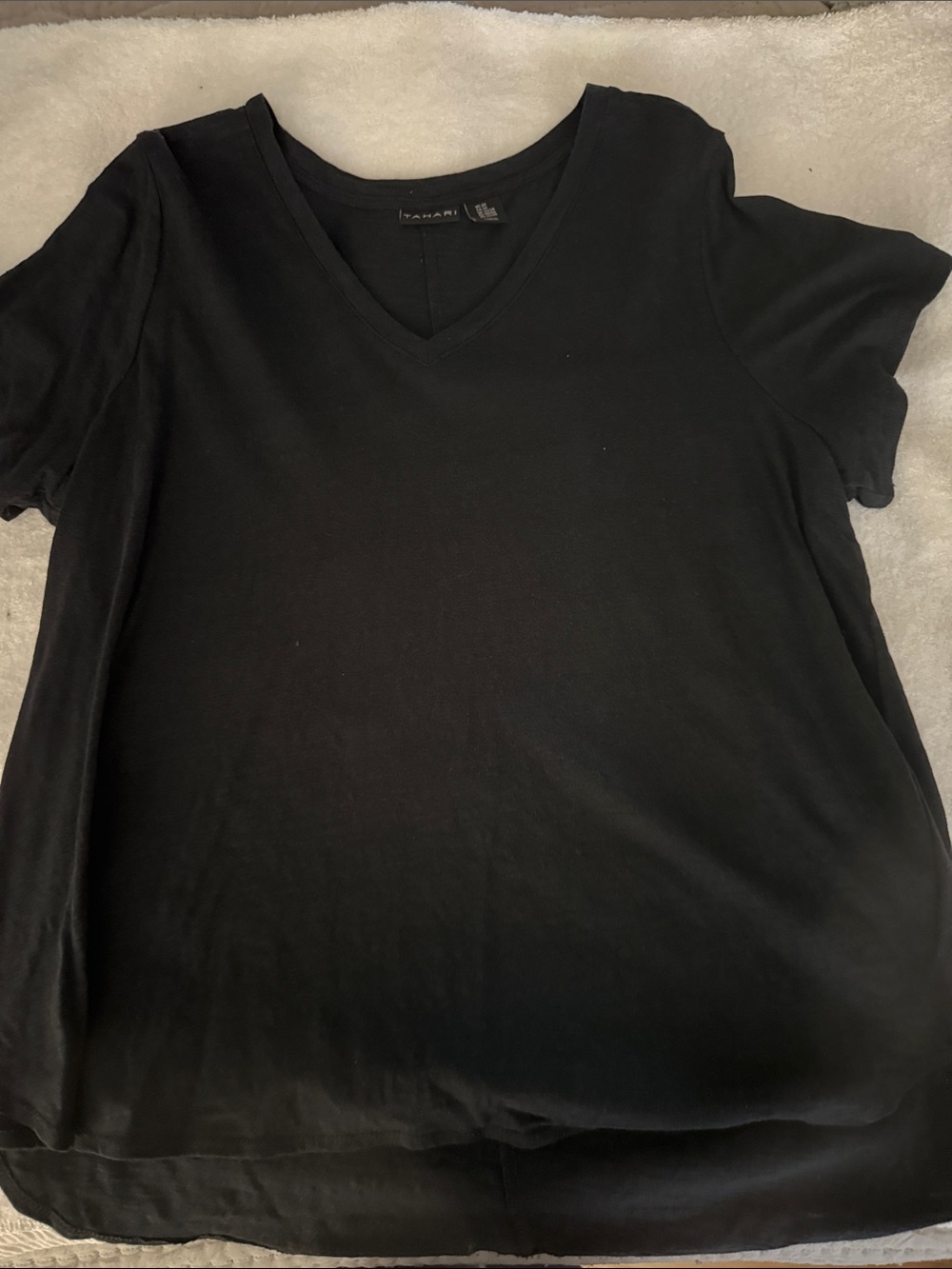 Tahari Black V-Neck Short Sleeve Tee